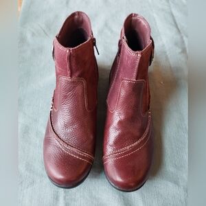 Earth Origins Dayton  Dk Red Leather/Suede Side Zip Comfort Boot w/Buckle Accent